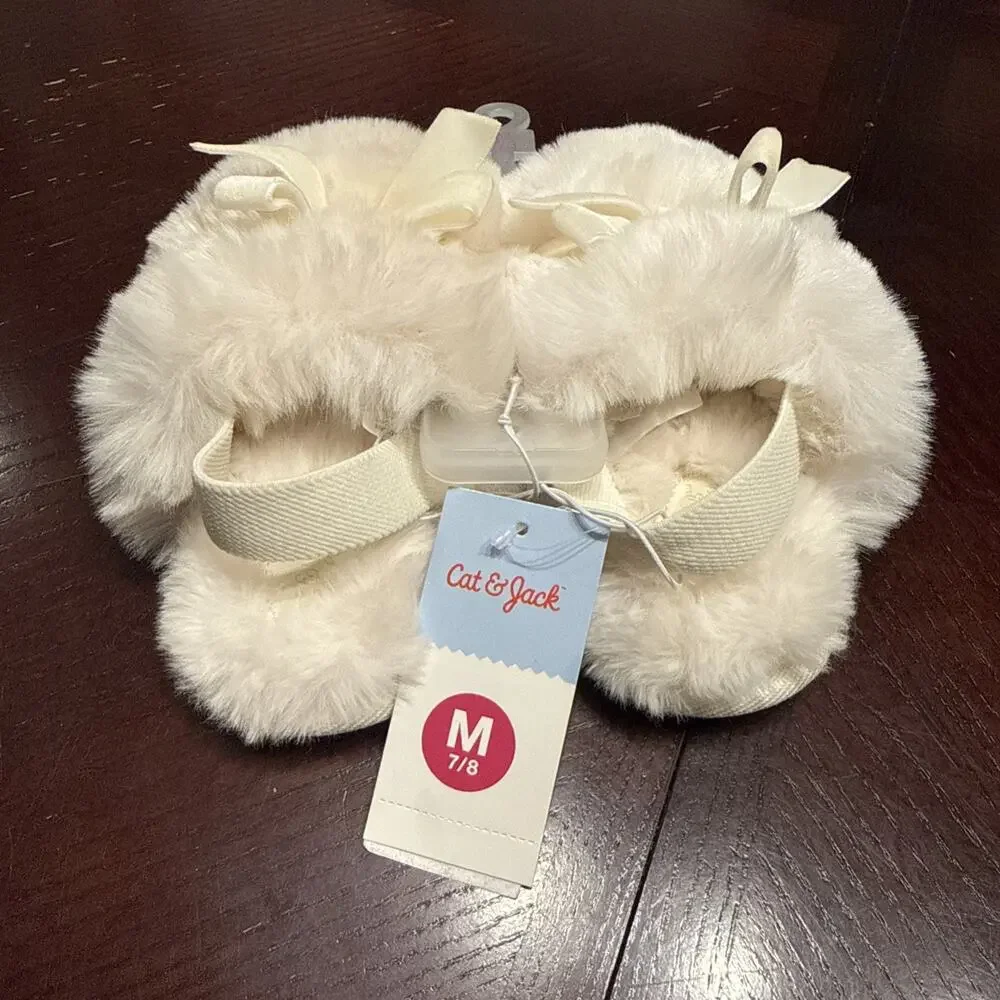 Cat & Jack Amoret Plush Scuff Slippers White Size M 7/8 NWT